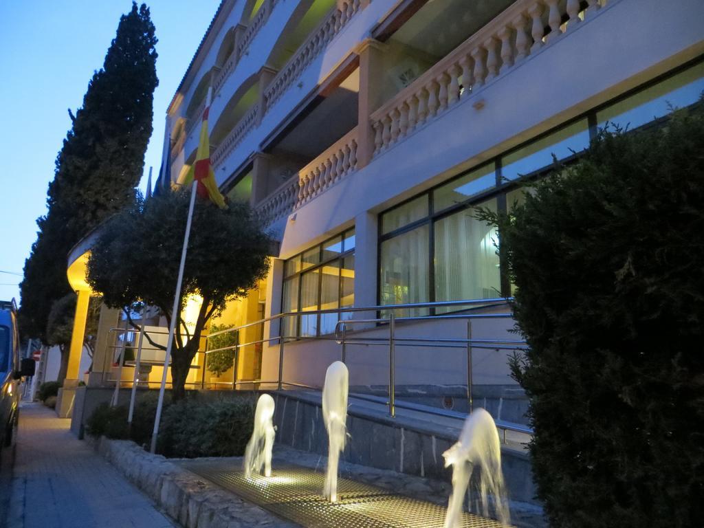 Hotel Baviera Cala Ratjada  Exteriör bild