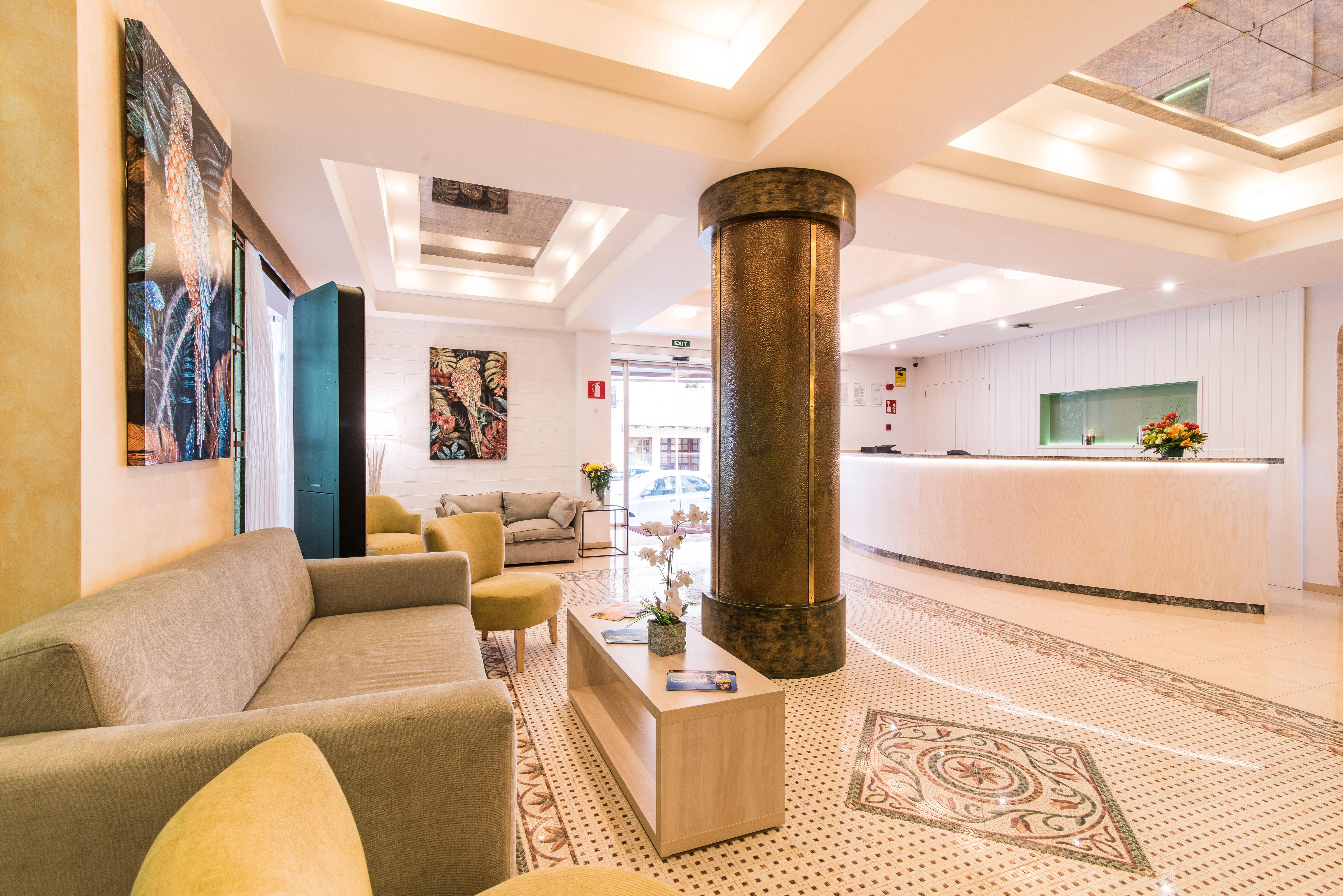 Hotel Baviera Cala Ratjada  Exteriör bild