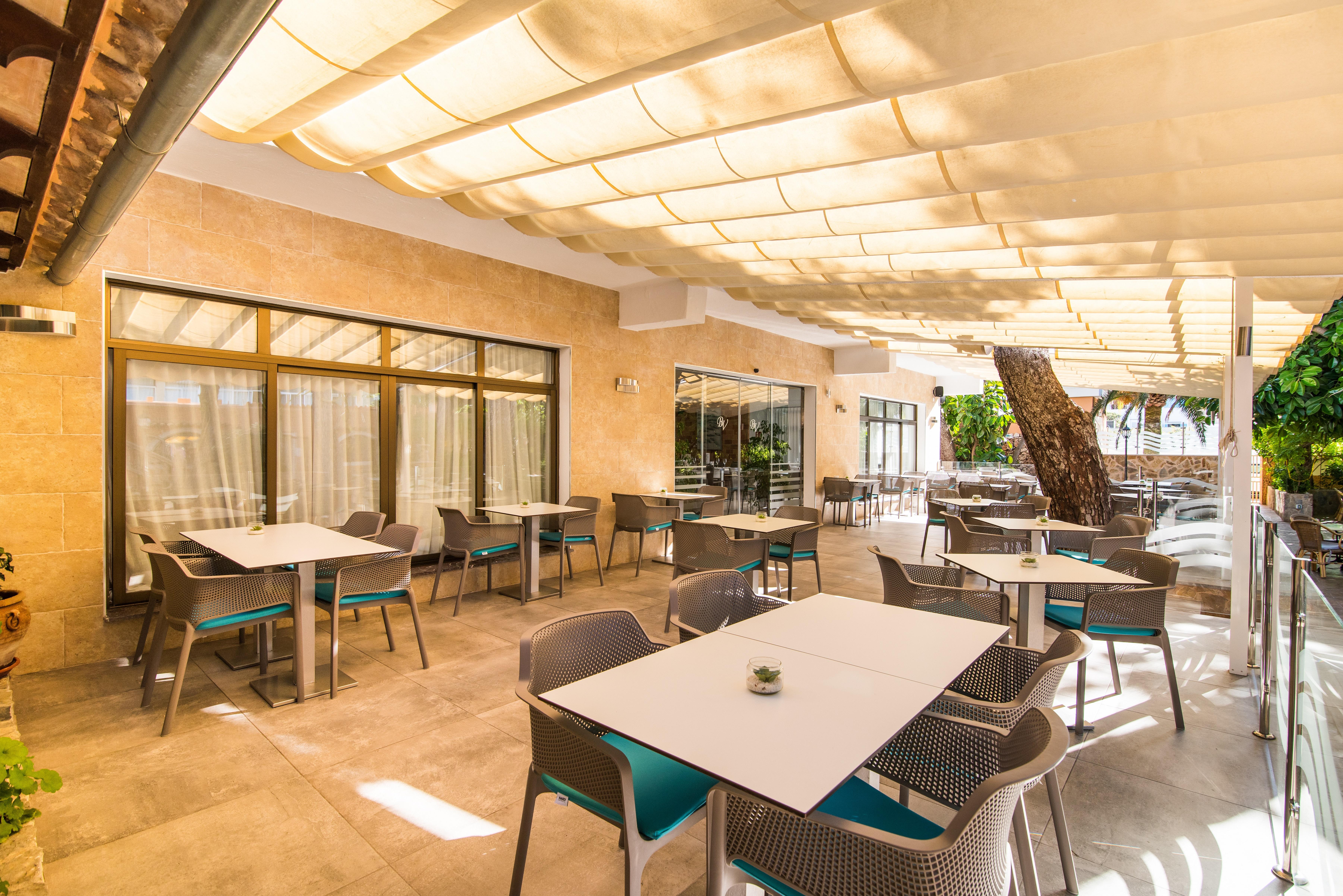 Hotel Baviera Cala Ratjada  Exteriör bild