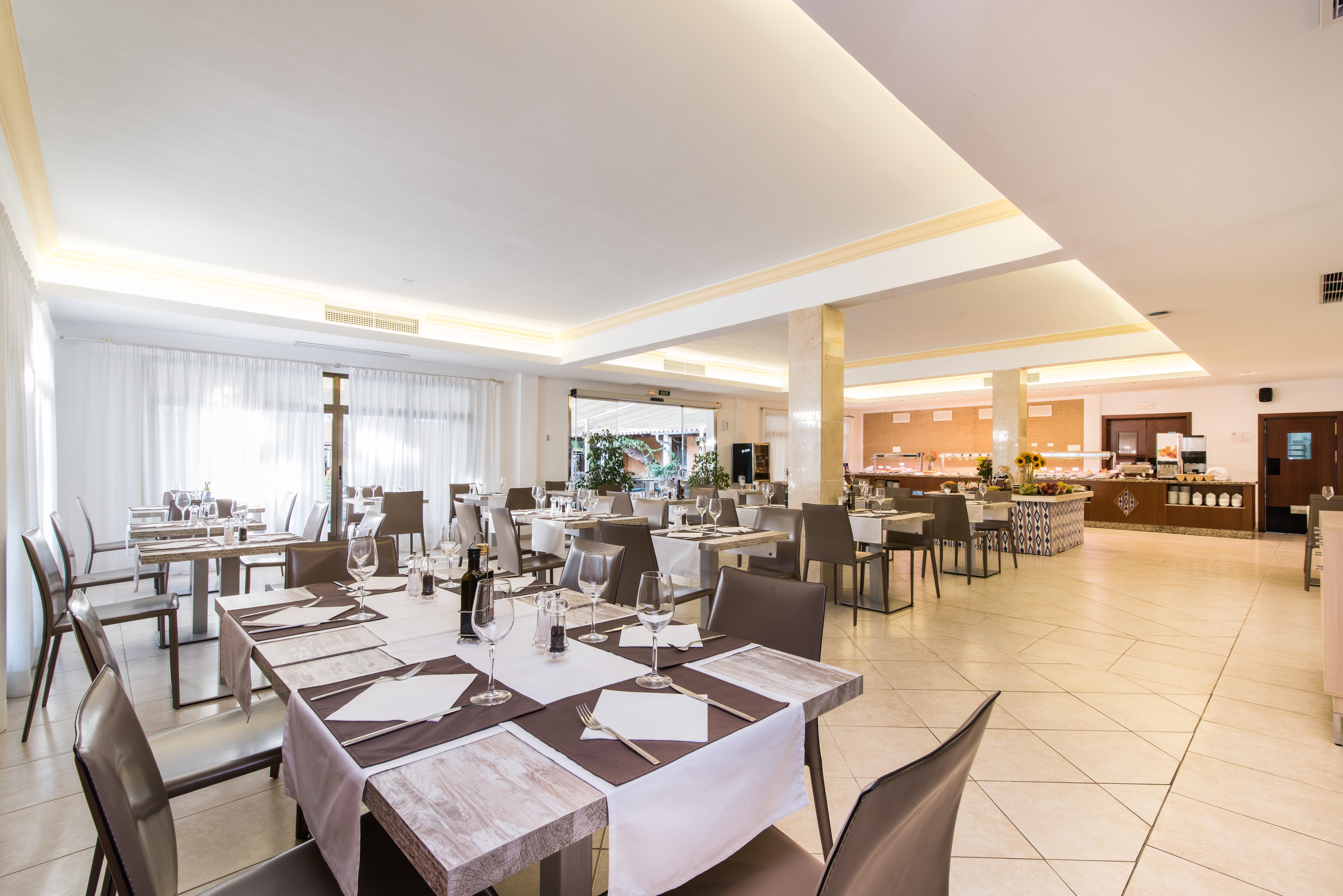 Hotel Baviera Cala Ratjada  Exteriör bild