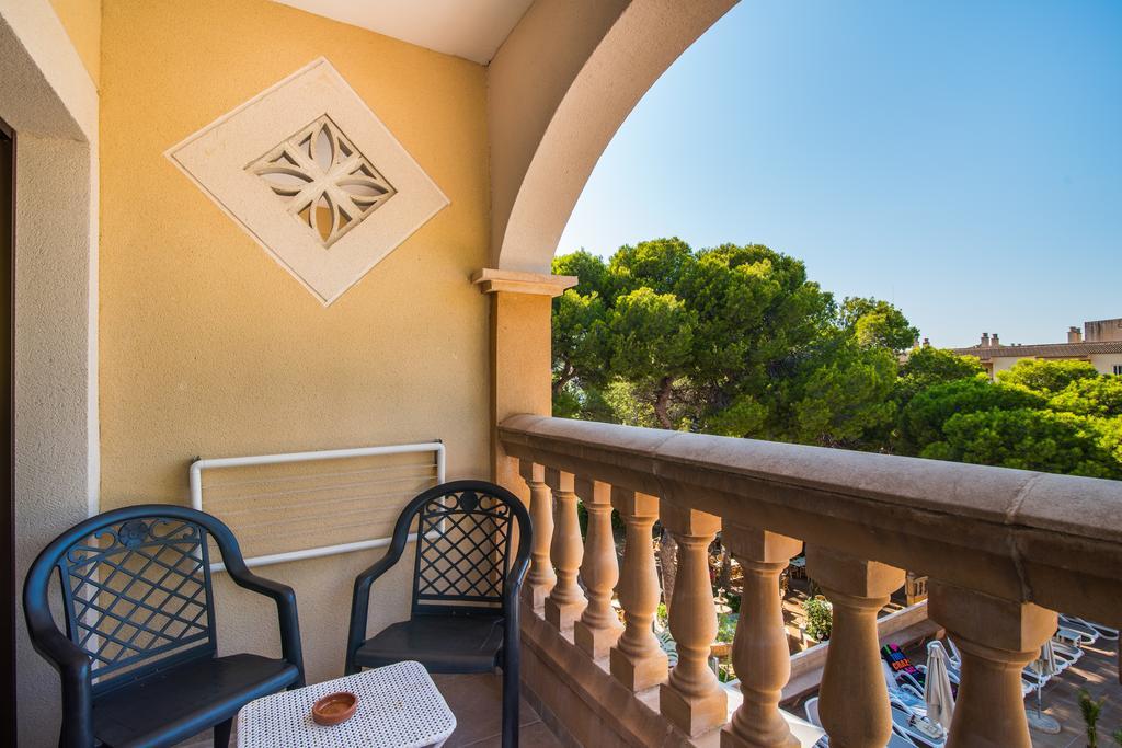 Hotel Baviera Cala Ratjada  Exteriör bild