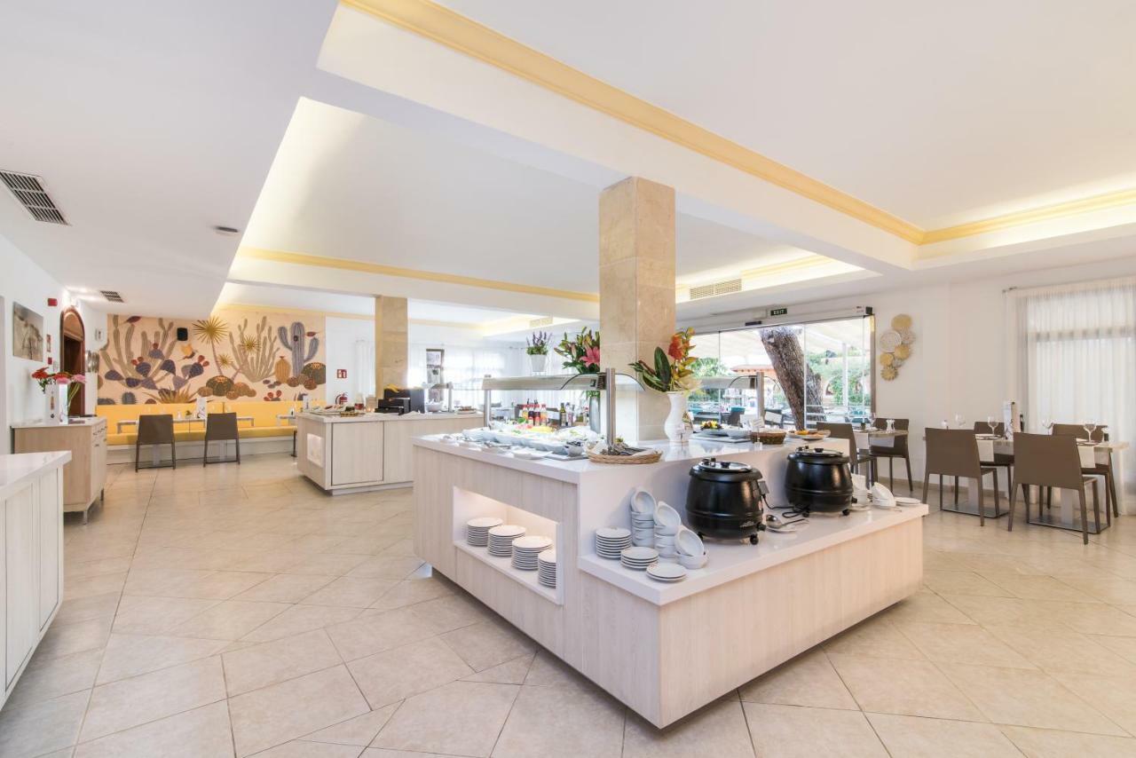 Hotel Baviera Cala Ratjada  Exteriör bild